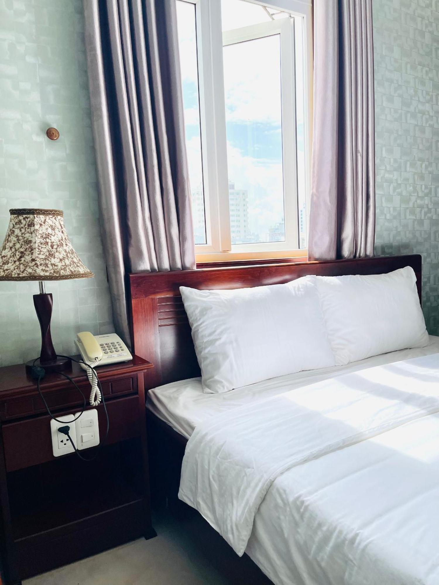 Le Na Hotel